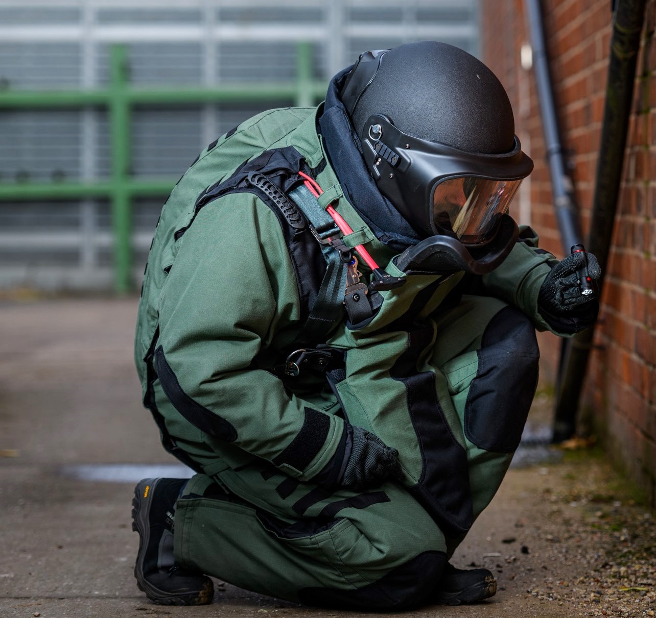 NP Aerospace launches new 4030 ELITE Bomb Disposal Suit ADS Advance